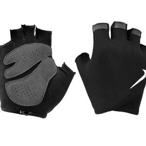 Nike Women's Gym Essential Fitness Gloves, Ladies Med Black White Weightlifting